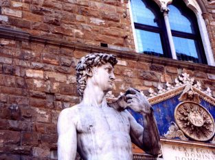 Италия